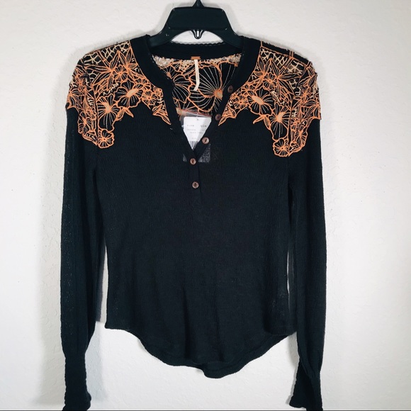 Free People NWT Easy Breezy Floral Appliqué Henley - Picture 5 of 7